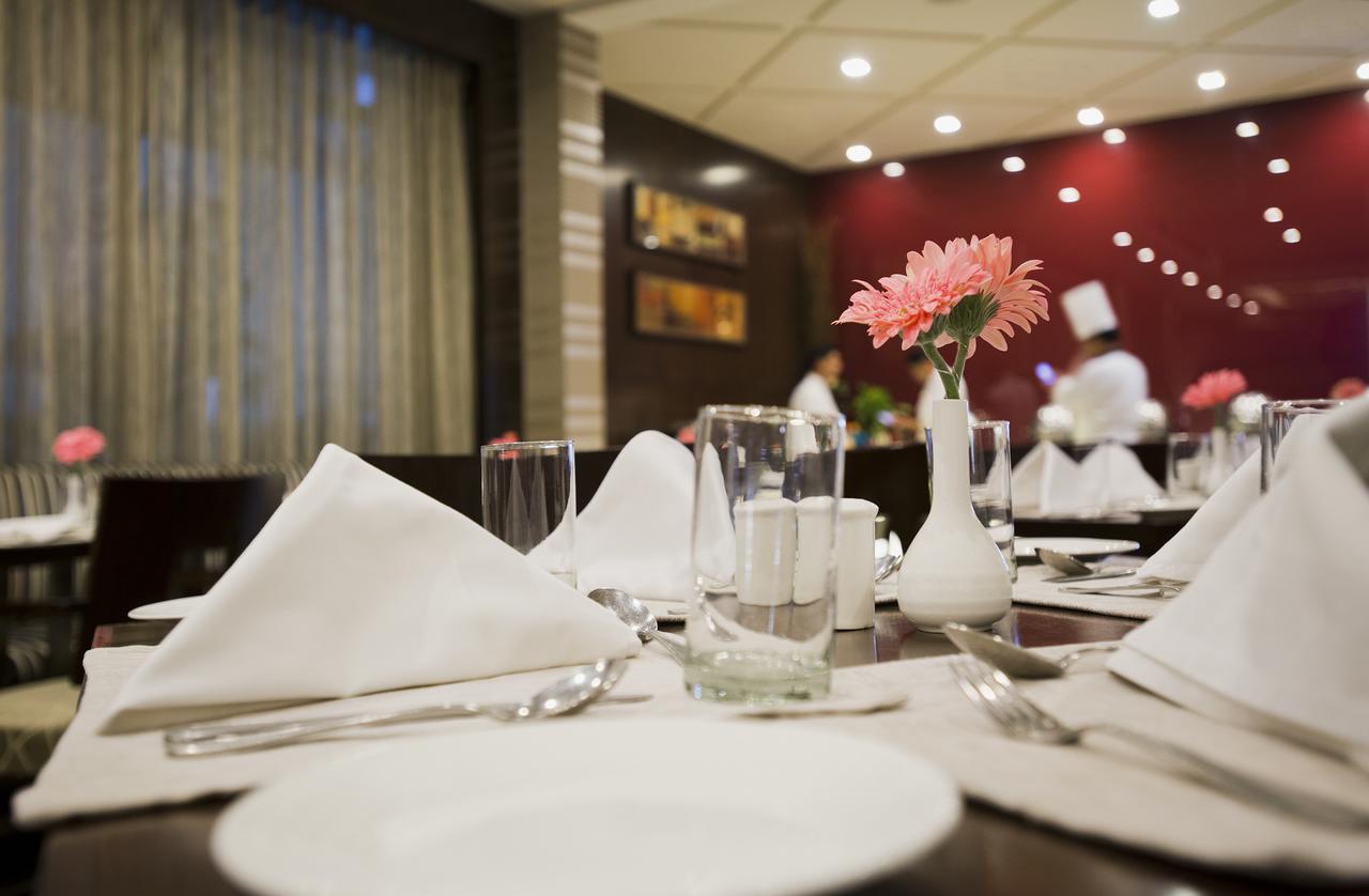 The Manor Bareilly By Leisure Hotels Zewnętrze zdjęcie